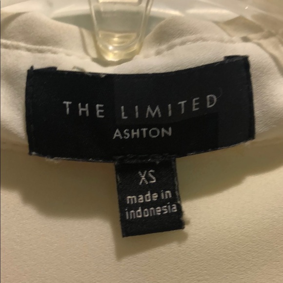 Blouse - Picture 2 of 3